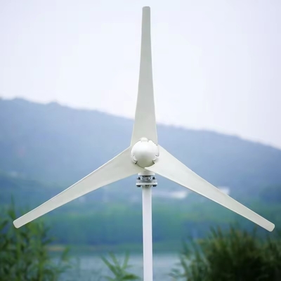 Przystępny system energii słonecznej wiatrowej o mocy 5 kW z czystym falownikiem fal sinus i niską częstotliwością