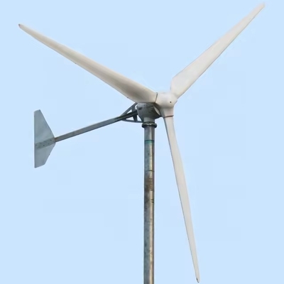 System hybrydowy energii słonecznej wiatrowej dla zastosowań w sieci