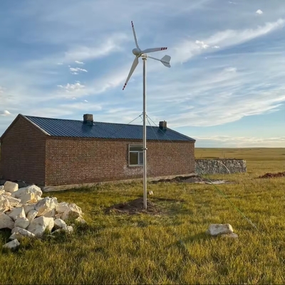 Najwyższy system energetyki wiatrowej 3kw 10kw z panelami fotowoltaicznymi i projektem projektowym przedsprzedaży